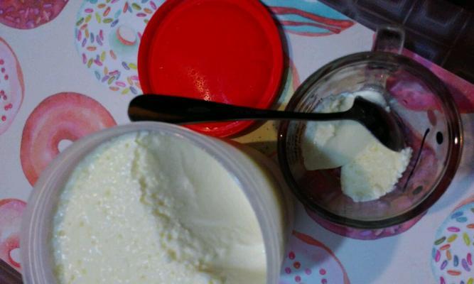 自制酸奶的做法（享受自然营养简单DIY）