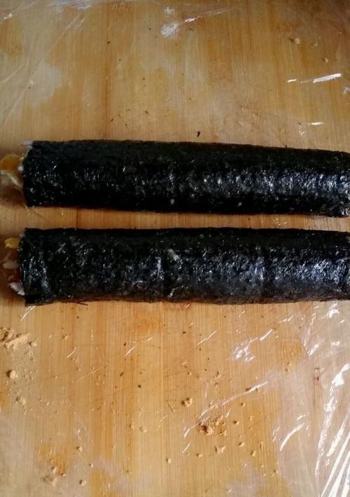 打造美味健康的紫米肉松寿司（健康营养、美味可口，学会如何制作紫米肉松寿司）