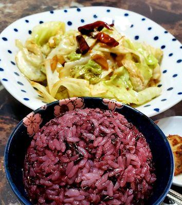 紫米花生米糊的制作方法（用心制作，营养丰富的美味佳品）