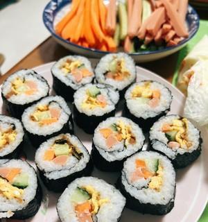 紫菜鸡肉寿司制作详解（做寿司不再难，跟着教程学习）