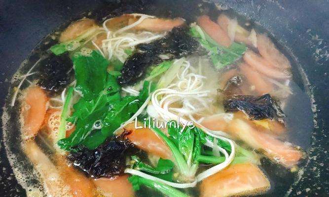 家常美食——紫菜蕃茄鸡蛋汤（简单易做，美味又健康！）