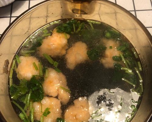 美味健康的紫菜豆腐丸子的制作方法（用新鲜食材制作健康美食，让你在家也能享受美食）