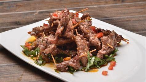 孜然牙签瘦肉的做法（让你体验美味佳肴）