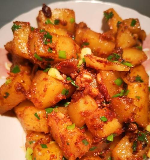 孜然香辣小土豆的家常做法（简单易学，香味扑鼻，口感酥脆，回味无穷）