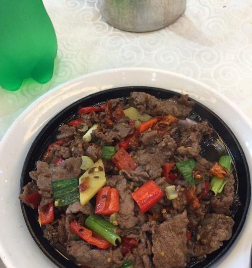 手把手教你制作孜然牛肉香酥烧饼（让你在家也能做出外卖店的美味烧饼）