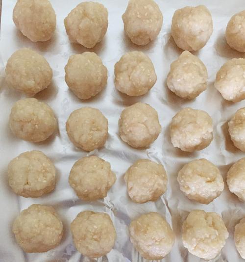 如何制作传统美食——猪油版老婆饼（传承经典，口感升级）