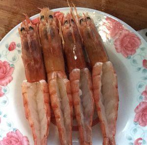 芝士焗阿根廷红虾，美味不可挡！（15个步骤教你做出完美口感的芝士焗阿根廷红虾！）