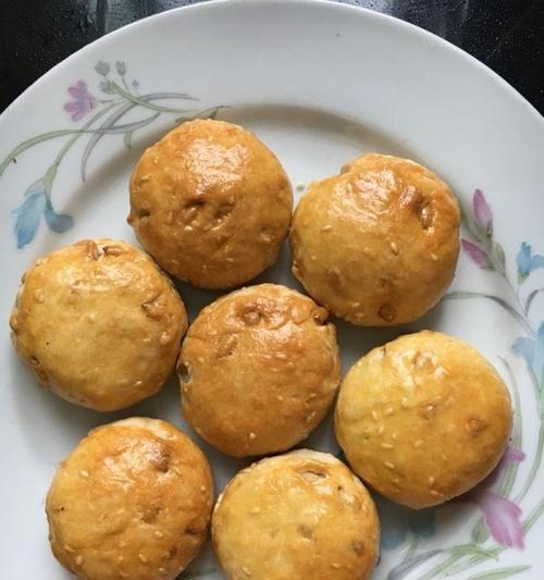 美味芝士红薯芝麻饼的制作方法（做法简单易学，口感香脆可口，适合各个人群）
