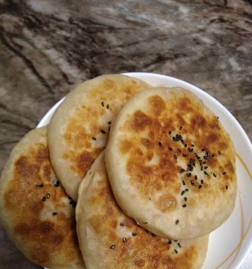 做芋头芝麻馅饼的详细步骤（简单易学的烘焙秘籍）
