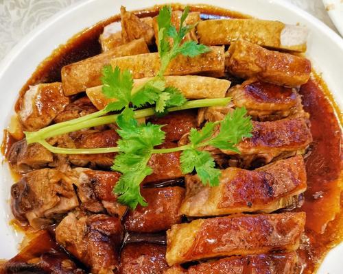 口感嫩滑，鲜香可口的蒸鹅做法（传统美味佳肴的制作方法，做一道家常好菜）