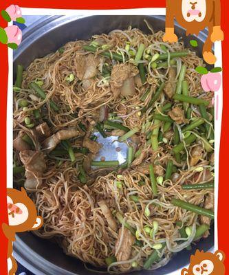 家常美食大赏——蒸豆角卤面的做法（美味又营养，让你足不出户品尝道地美食）