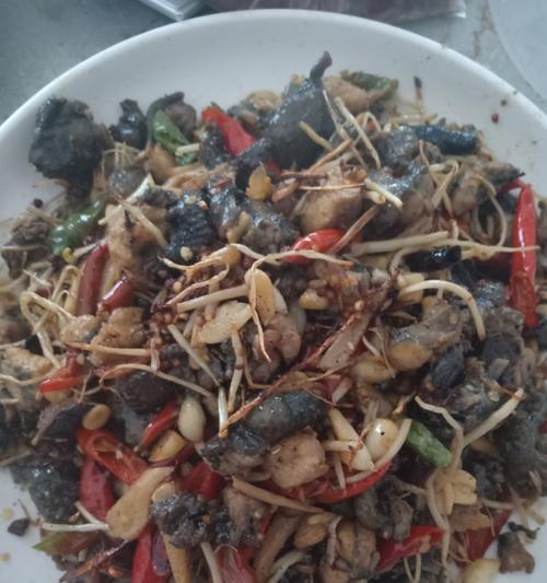 云县木瓜鸡的做法（云南特色美食，如何在家做出正宗的木瓜鸡？）