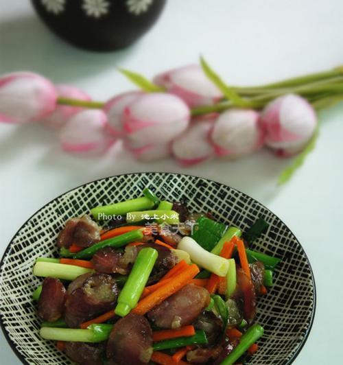 云豆丝炒香肠（做法详解，让你轻松掌握烹调技巧）