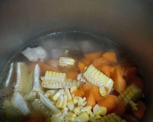 粤式靓汤胡萝卜玉米扇骨汤的制作方法（家庭制作方法，简单易学！）