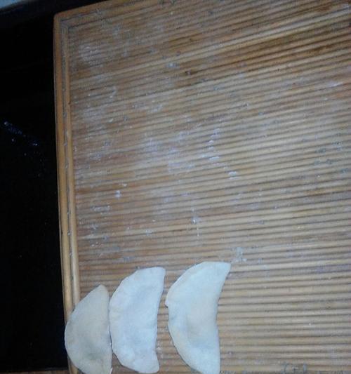 月牙蒸饺，做法大全（手把手教你制作口感鲜美的月牙蒸饺）