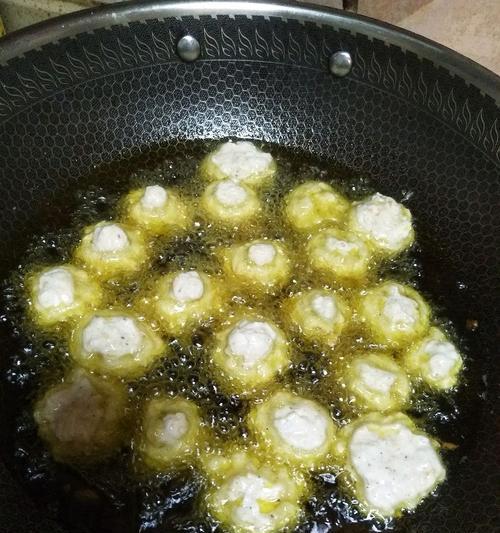 Q弹水果圆子的制作方法（教你做出美味又健康的水果小吃）