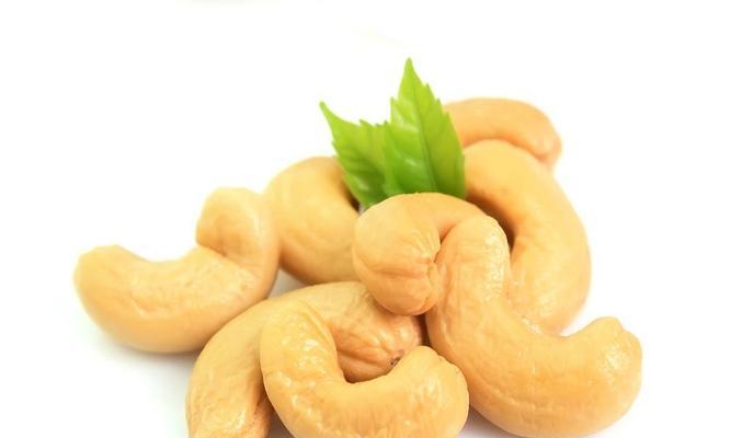 原味腰果的美味制作（独特口感，简单制作，多种享用方式）