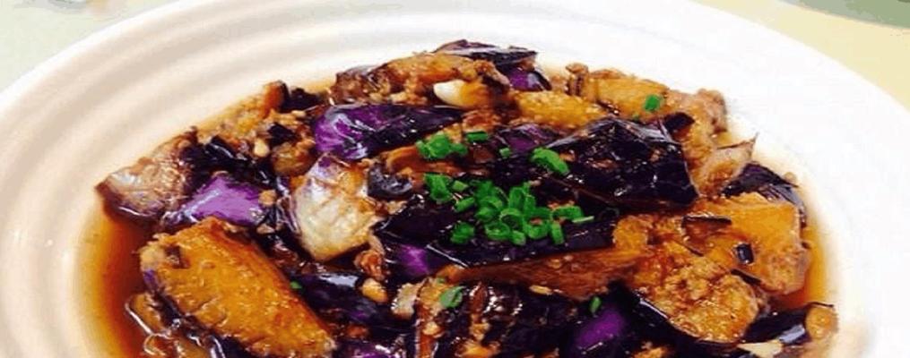 鱼香肉末茄子的秘密做法（让你在家也能做出正宗川菜，独享口福）