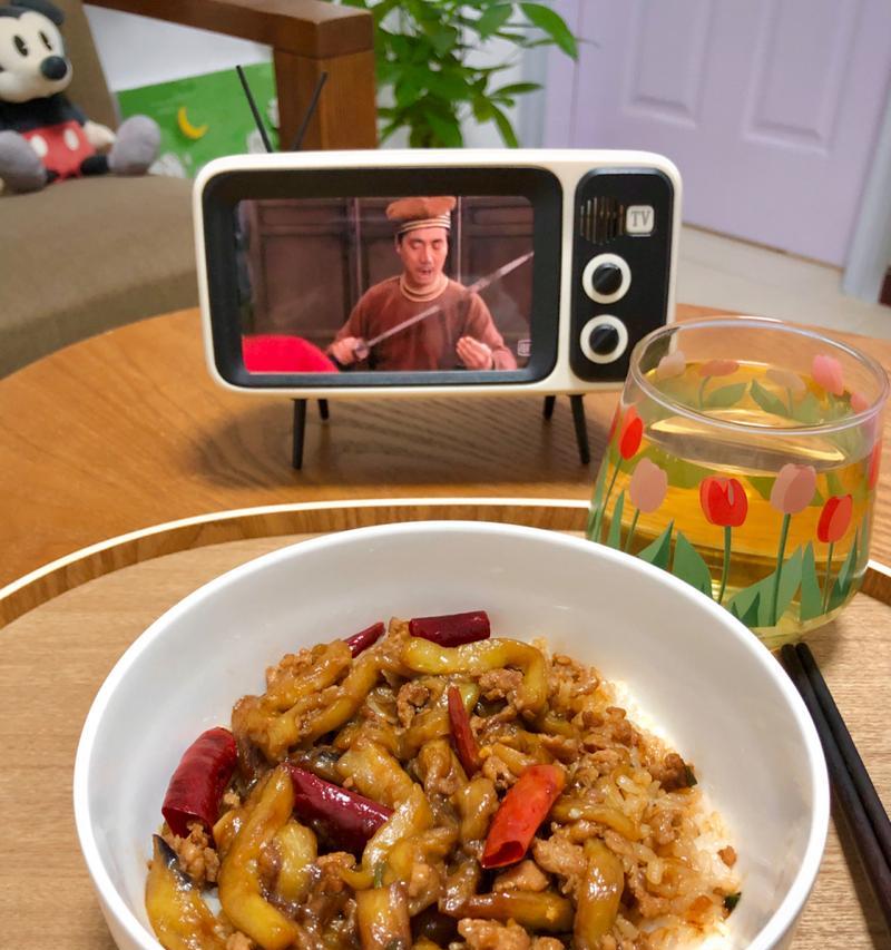 肉末鱼香茄子盖饭的制作方法（简单易学的家常菜，口感十足的美味盖饭）