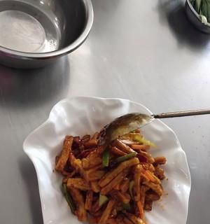 《鱼香茄虾，味蕾的盛宴》（制作方法详解，让你做出极品美味）