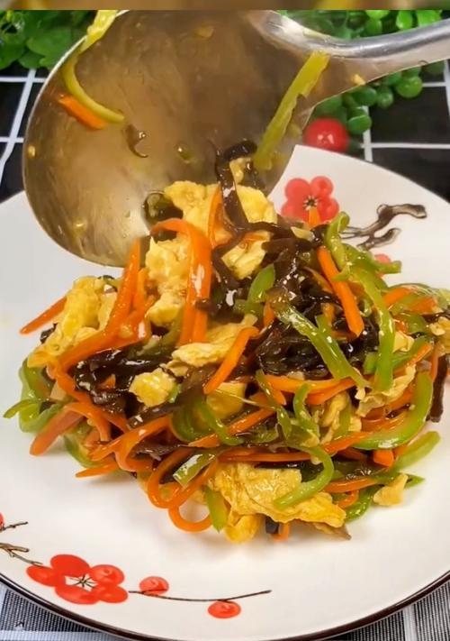 用鱼香鸡蛋制作美味佳肴（快速、简单的鱼香鸡蛋烹饪方法）
