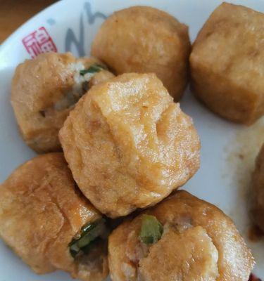 鲜美健康，鱼肉酿豆腐（一道营养丰富的家常菜肴）
