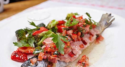 鲜美营养，健康美味——以鱼肉萝卜卷为主题的烹饪方法（让你爱上健康美食，尝遍世间好滋味！）