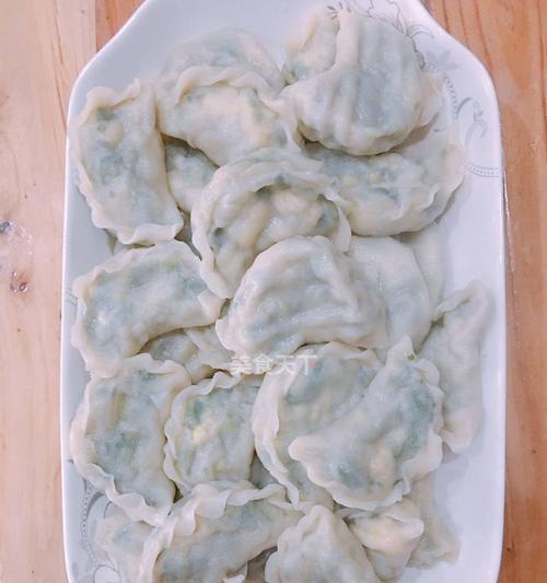 清爽美味的鱼肉韭菜水饺制作全攻略（以健康食材为基础，打造营养美食新选择）