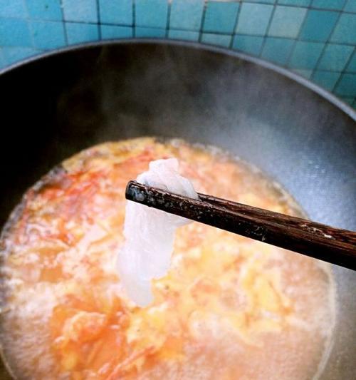 泰式冬阴功黑鱼片汤的制作方法（享受泰国美食文化的佳肴）