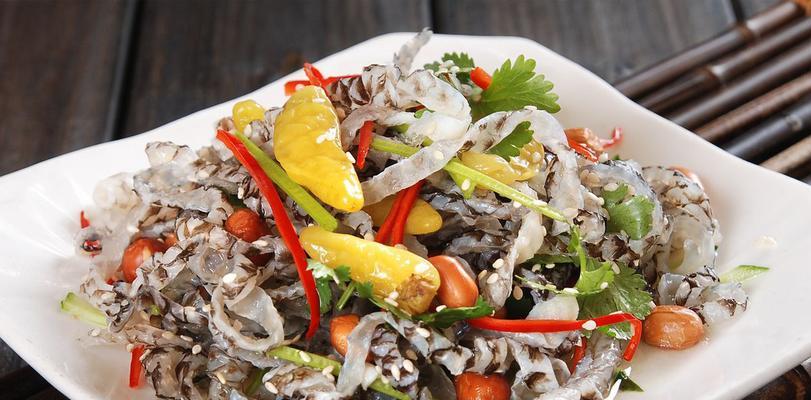 美食分享（做法简单，营养丰富，口感极佳！快来试试吧！）
