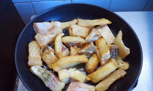 家常美食-鱼腩烧豆腐（美味又营养的家常菜，让你吃出幸福感）
