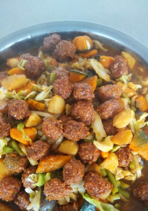 美味可口的以鱼煲大汇萃（传统美食的独特味道）
