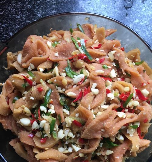 柚子皮酿的制作方法（传统饮食文化中的珍品）