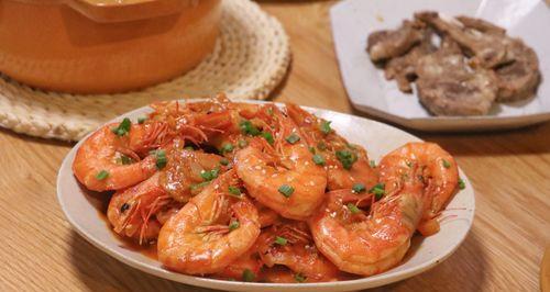 美味佳肴——以油虾为主题的做法（掌握海鲜烹饪技巧，品尝鲜美油虾）