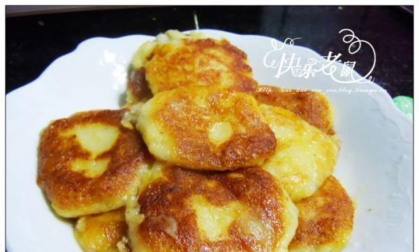 教你制作美味可口的洋芋粑粑（传统经典食谱，让你吃出幸福味道）