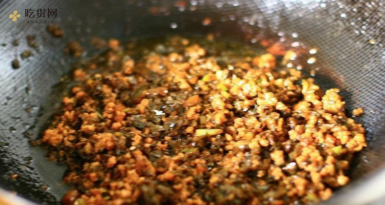 健康美味以芽菜肉末为主菜的烹饪方法（口感鲜美的芽菜肉末，营养丰富的美食佳品）