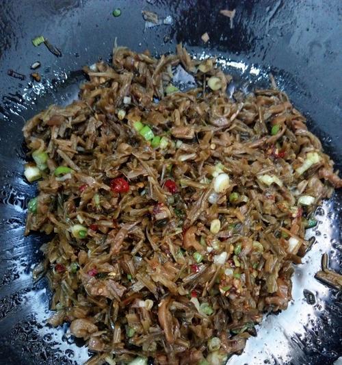 芽菜辣酱面的做法（自家制辣酱好吃又实惠）