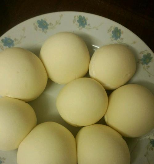 手工制作小雪人豆沙包（一道美味可口的冬日点心，让你的冬季更温暖）