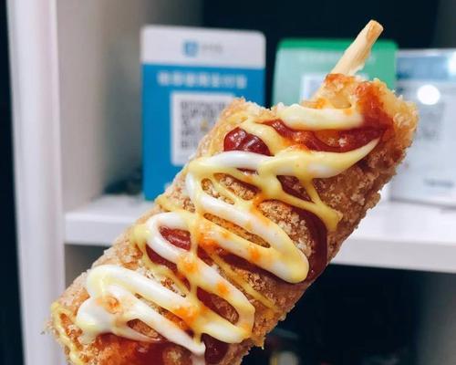 用小热狗打造多彩美味（美食千变万化，热狗无限可能）