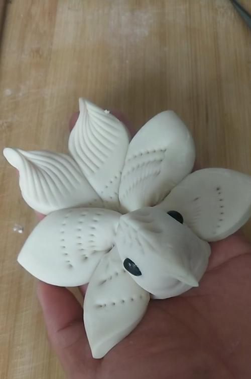 如何制作美味可口的小鸟馒头（手把手教你制作萌趣小鸟馒头，让你秒变甜点达人）