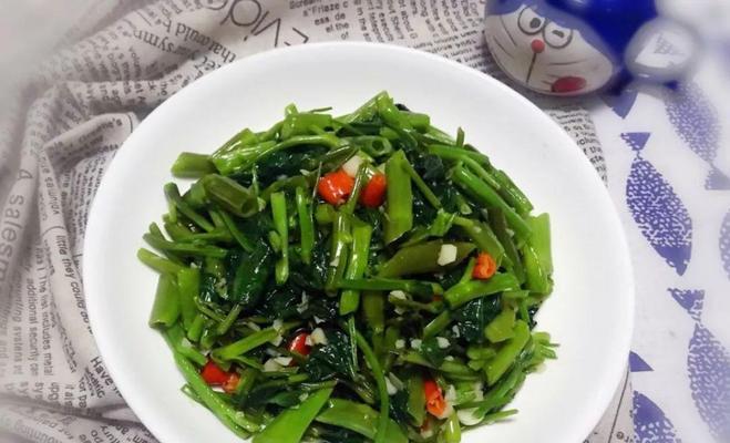 小米辣拌空心菜的做法（家常美食，美味清爽，辣味十足）