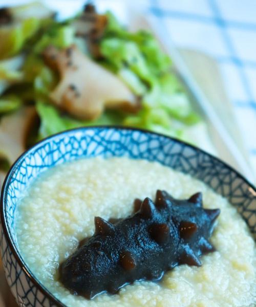 小米海参红枣枸杞养颜粥的制作方法（一碗美容养颜的暖心早餐）