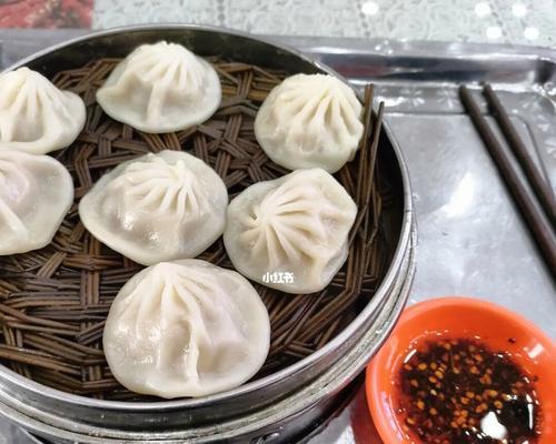 手把手教你制作正宗上海小笼汤包，真实还原老上海味道（味蕾与心灵的双重享受，食在上海记忆中）