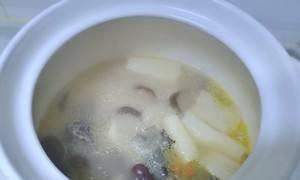 以香茹乌鸡汤为主题的养生食谱（中医经典汤品，让你回归自然养生之道）