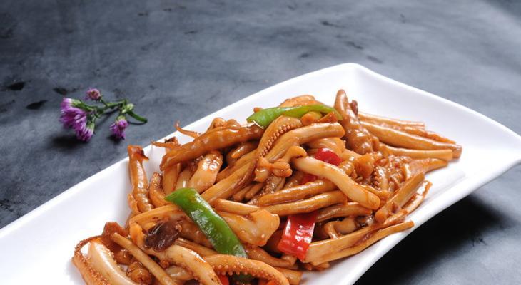 自制香辣鱿鱼寿司（口感丰富，健康美味，用料简单易得）