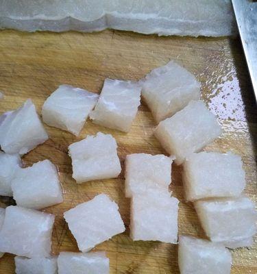 用龙利鱼柳打造一道美味佳肴，让味蕾沉醉其中（用龙利鱼柳打造一道美味佳肴）