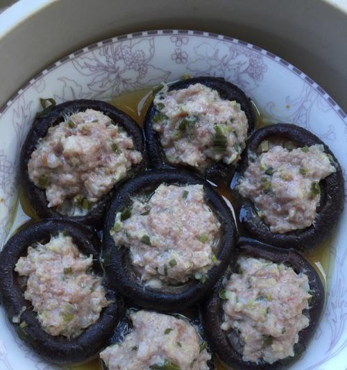 教你制作美味香菇鱼丸盒（简单易做的营养美食）