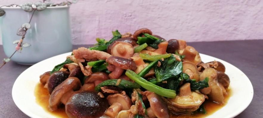 香菇油麦菜做法大揭秘（超级简单的健康家常菜）