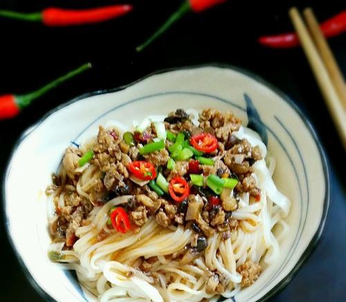 用香菇的妙处，为面条增添美味（用香菇的妙处）