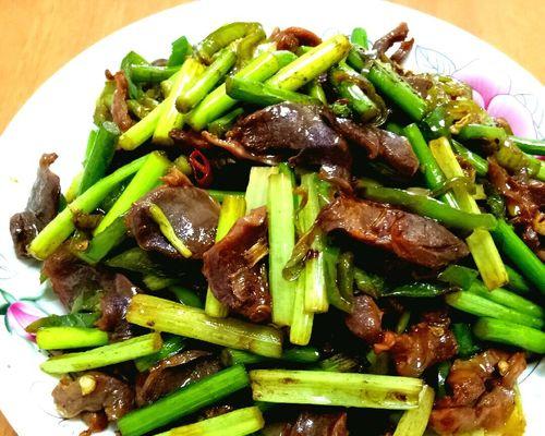 家常做法，简单又美味的香菇鸡珍（以清爽入味的味道征服你的味蕾）